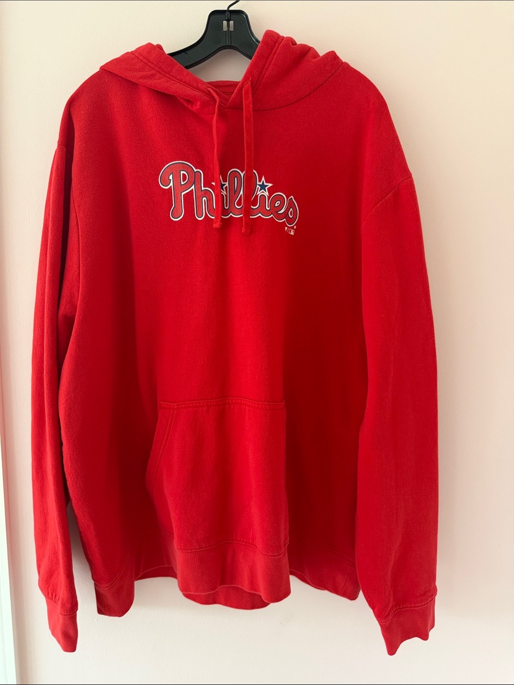 Fanatics Red Phillies Hooded Pullover Sweatshirt
